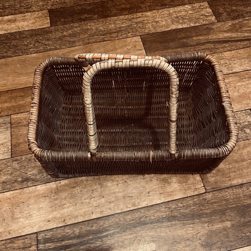 Vintage medium wicker - vintage,