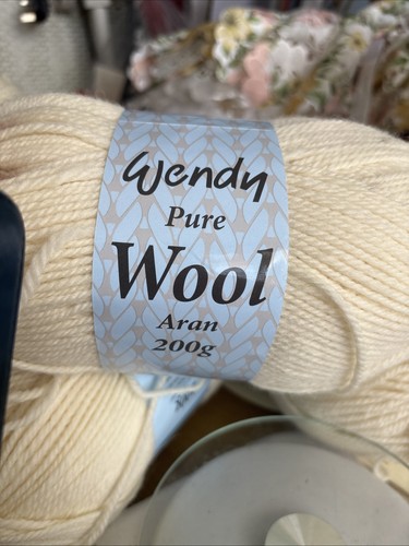 Wendy pure wool - wool, aran