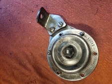 Triumph Lucas Horn 8H 70169-P date code 4-64 in Good working order 6V.