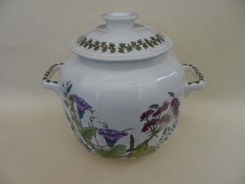 Ferndown poole pottery - poole,