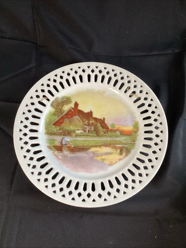 Vintage reticulated pictorial - reticulated,