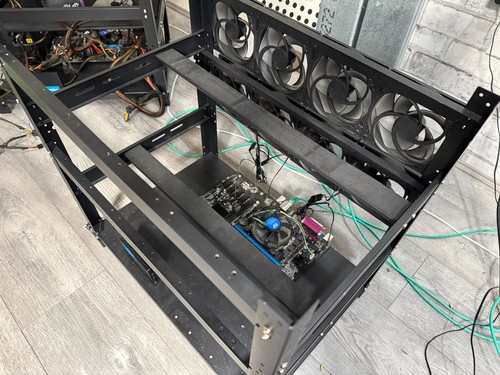 Crypto mining rig - rig, case