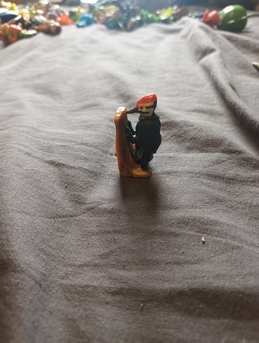 Woodpecker kinder toy - kinder,