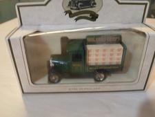 New Lledo  Die Cast Walkers