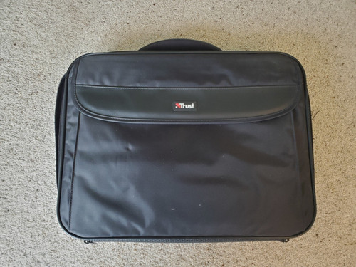 Trust 3700p notebook carry - trust,