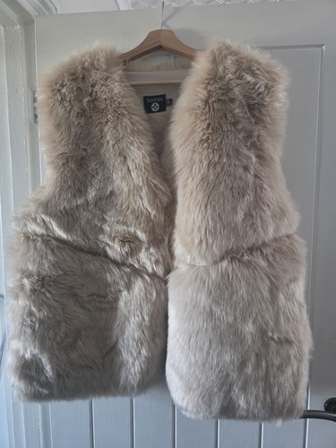 Boohoo size faux - size, fur
