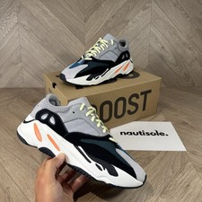 adidas Yeezy Boost 700 Wave