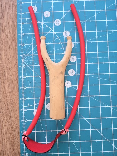Wooden catapult slingshot - catapult,