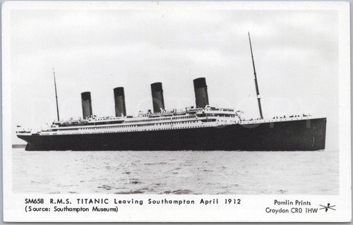 Southampton vintage postcard - southampton,