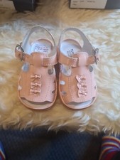 Selling Fofito Baby Sandals