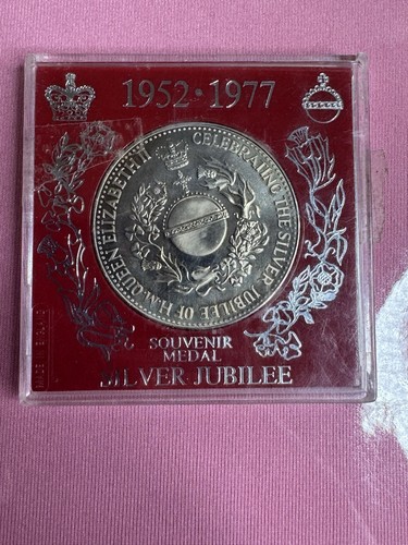 Queen elizabeth silver - queen,