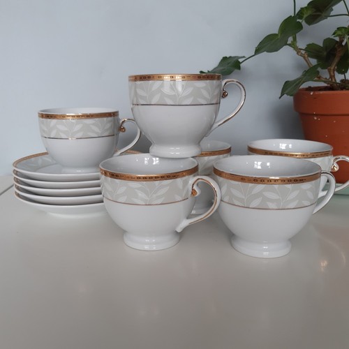 Royal doulton cup - royal, saucer
