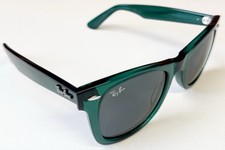 Ray-Ban Wayfarer Sunglasses