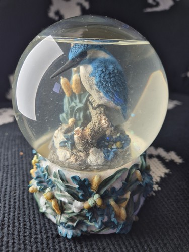 Kingfisher snowglobe musical - snowglobe,