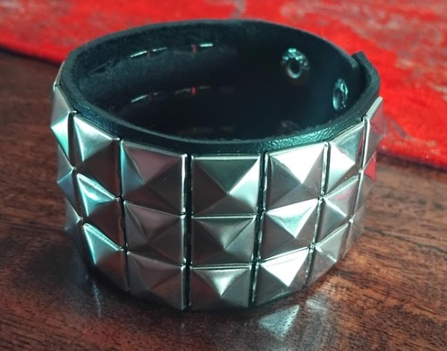Row black silver studded - row,