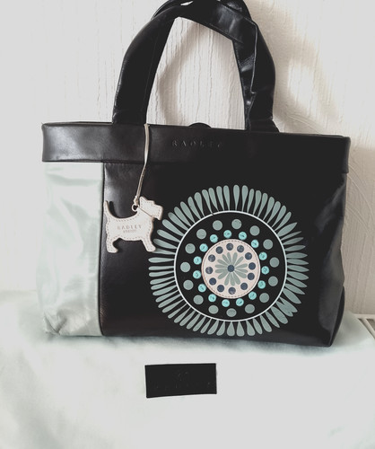 Radley medium black/duckegg
