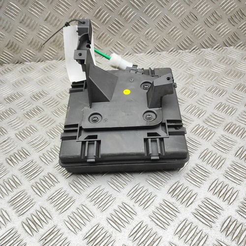Mercedes benz w222 central - mercedes-benz,