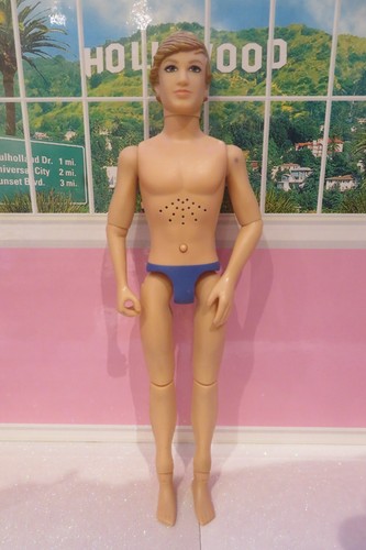 Singing boy doll - , size