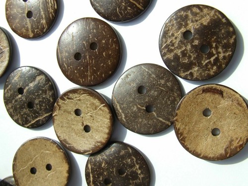 Natural coconut shell button - natural,