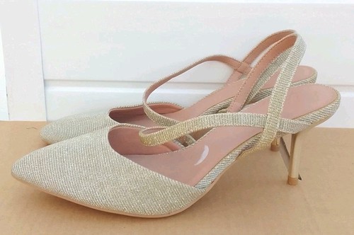 New look size gold - look,