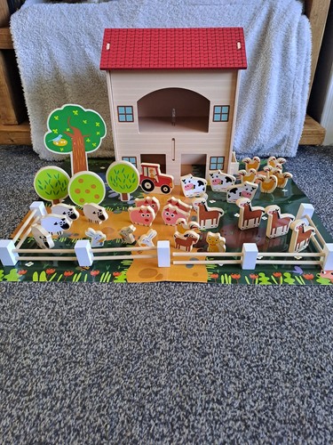 Wooden farm playset - playset,