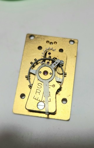 Platform escapement - platform,