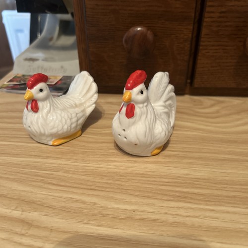 Vintage 1950s chicken salt - chicken,