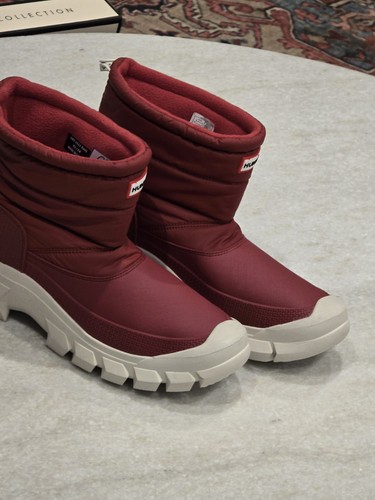 Brand new hunter - brand,