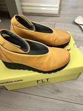 🌟 Women’s Fly London Vily