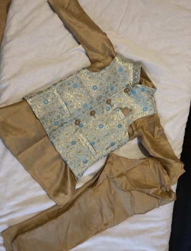 Shalwar kameez with - kameez,
