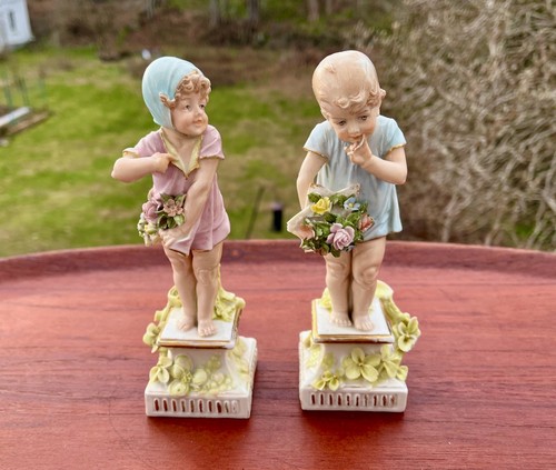Antique piano sitters - 2, in