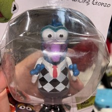 The Muppets Wind Up Dancing