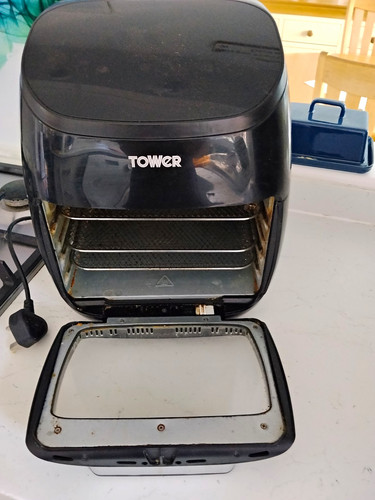 Tower t17076 xpress pro 11l - tower,