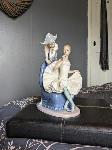 Large nao lladro figurine - nao,