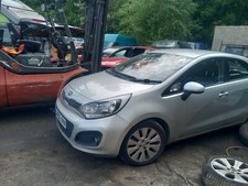 Kia Rio Mk3 2013 breaking spares alloy wheels Nut