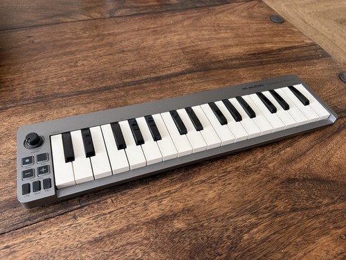 Audio keystation mini 32 - mini,