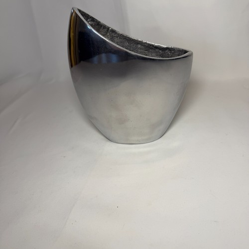 Modern silver tone - modern, silver-tone