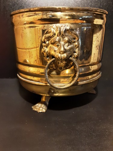 Old brass plant pot - an,