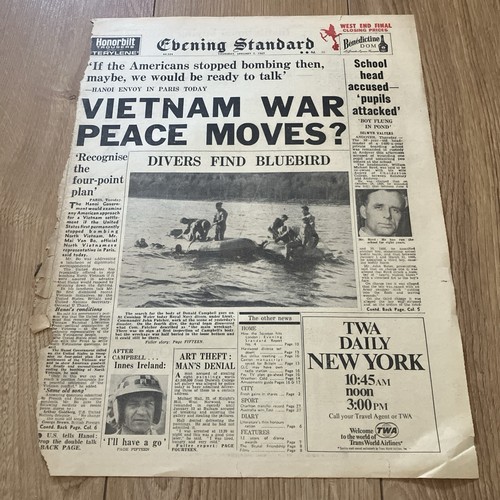 Evening standard newspaper - evening,