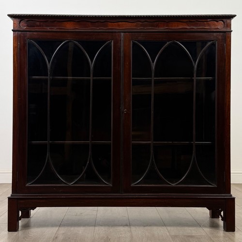 Antique 20th century - antique,