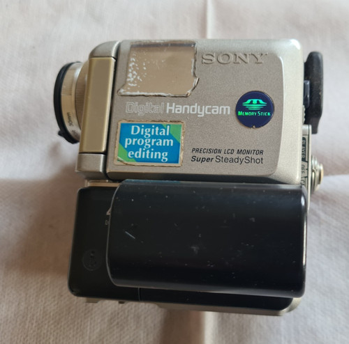 Sony handycam dcr pc5e - sony,