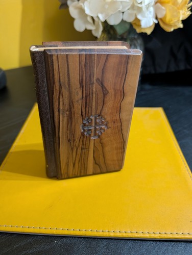 Vintage bible king - bible,