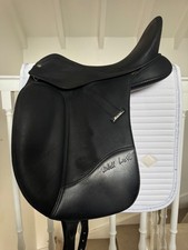 Black 17" Wintec Isabell Werth