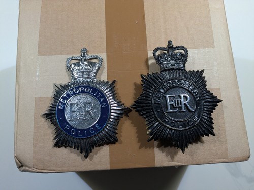 Met police cap badges - met,