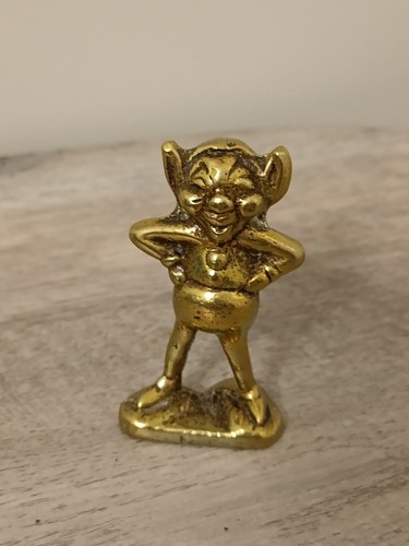 Vintage solid brass - vintage,