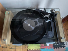 REGA PLANAR 8 TURNTABLE NO