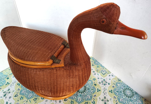 Large vtg mcm woven wicker - vtg,