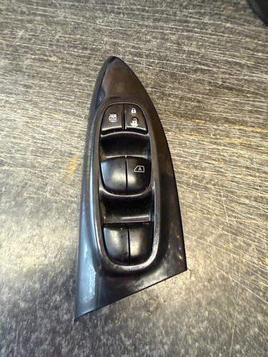Genuine nissan juke - genuine,