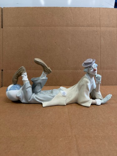 Lladro clown with ball payaso - lladro,