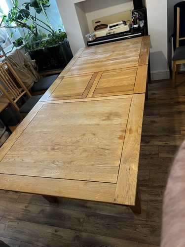 Solid oak extendable dining - oak,